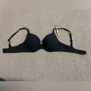 NWT SKIMS EVERYDAY TSHIRT BRA